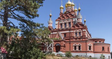 Экскурсии в Топловский женский монастырь из Ялты 2024