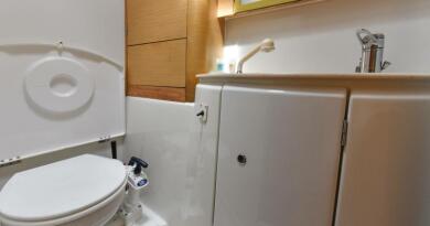 Яхта в аренду из Ялты (фото 3)