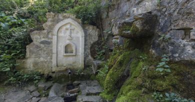 Экскурсии в Сурб Хач (Армянскую апостольскую церковь) из Ялты 2024